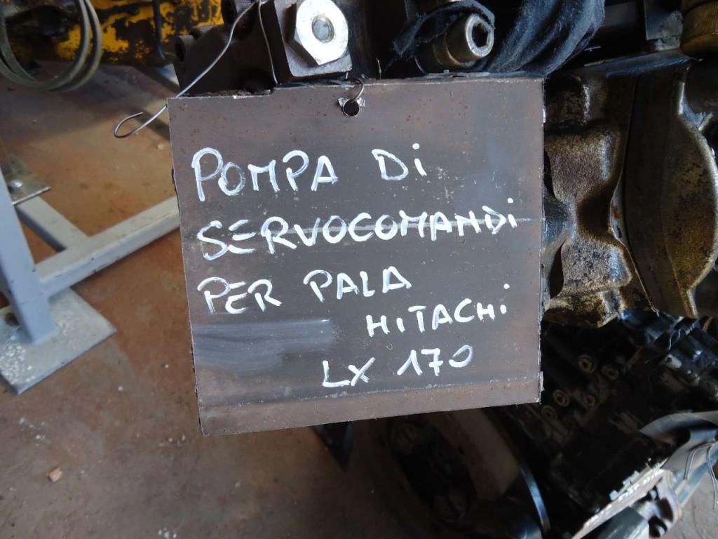 Servocontrol hydraulic pump for Hitachi LX170 Photo 2
