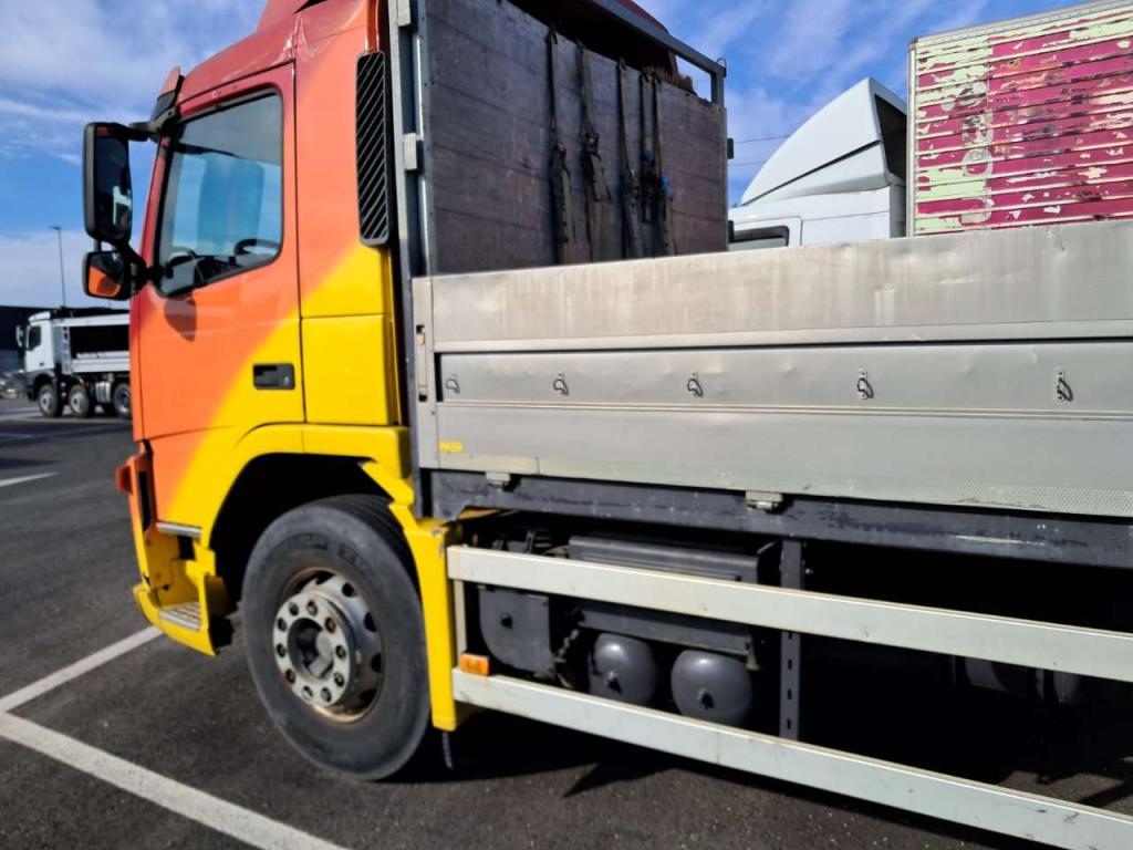 Volvo FM 300 Photo 3