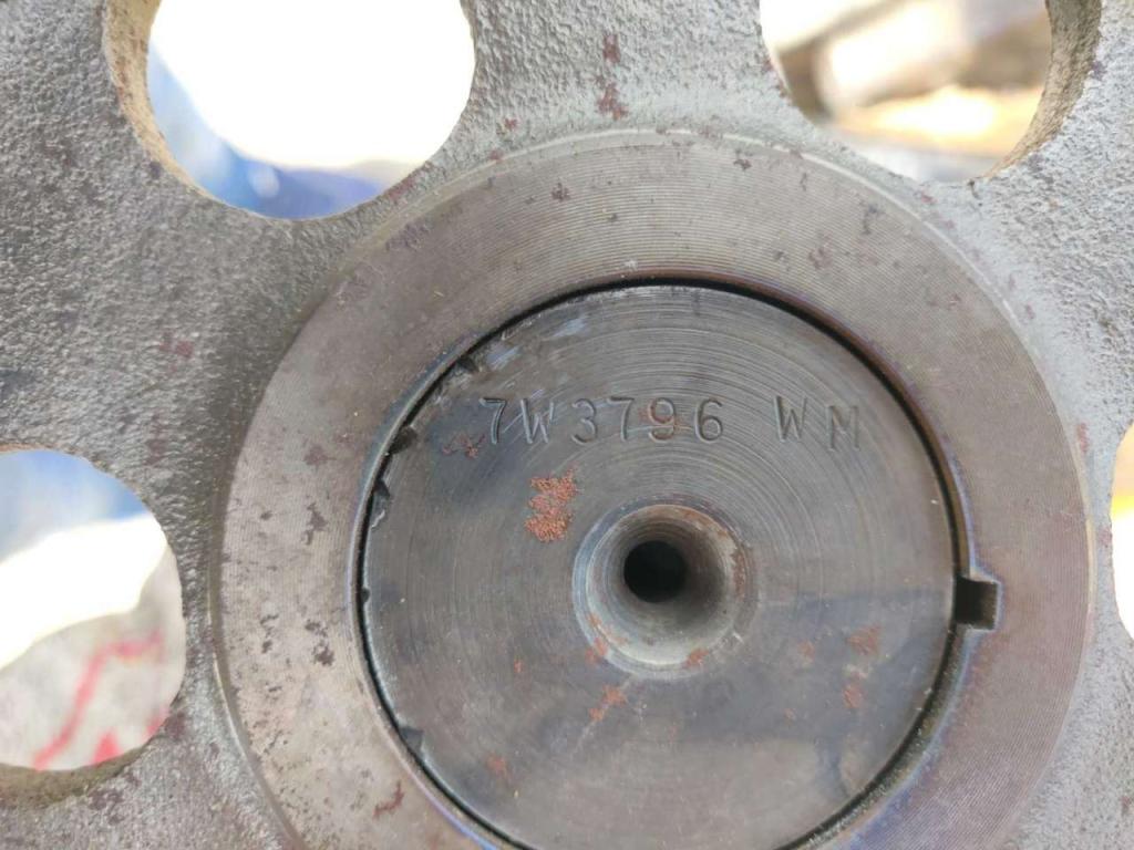 Camshaft for Caterpillar 3406 Photo 3