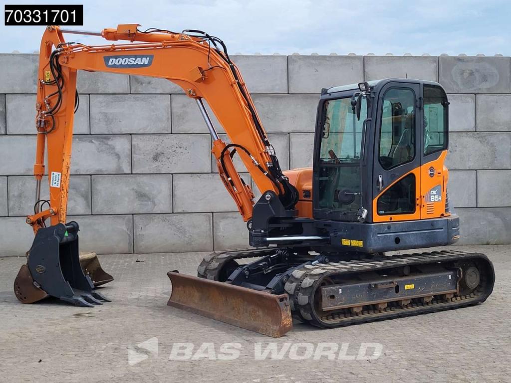 Doosan DX85 R-3 A/C - 2 Buckets Photo 2