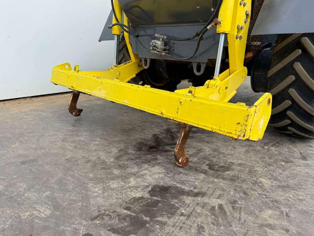 HBM - NOBAS BG160 TA-4 6x6 - Front Blade / Ripper Valve / 3.66 Photo 15