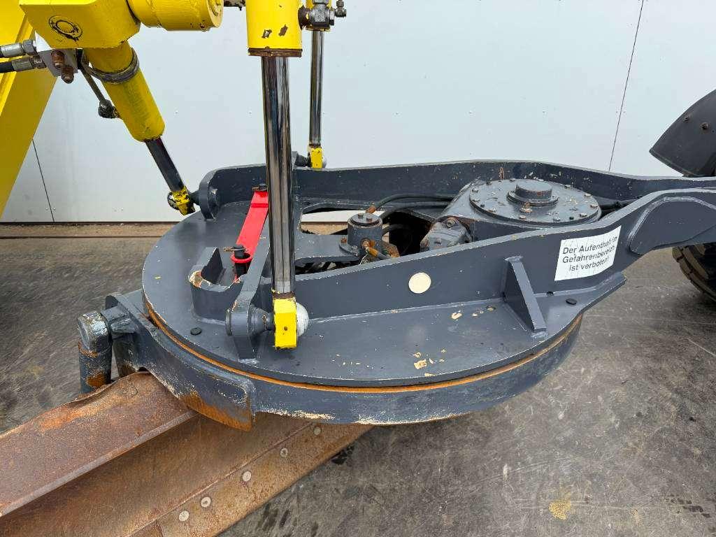 HBM - NOBAS BG160 TA-4 6x6 - Front Blade / Ripper Valve / 3.66 Photo 19
