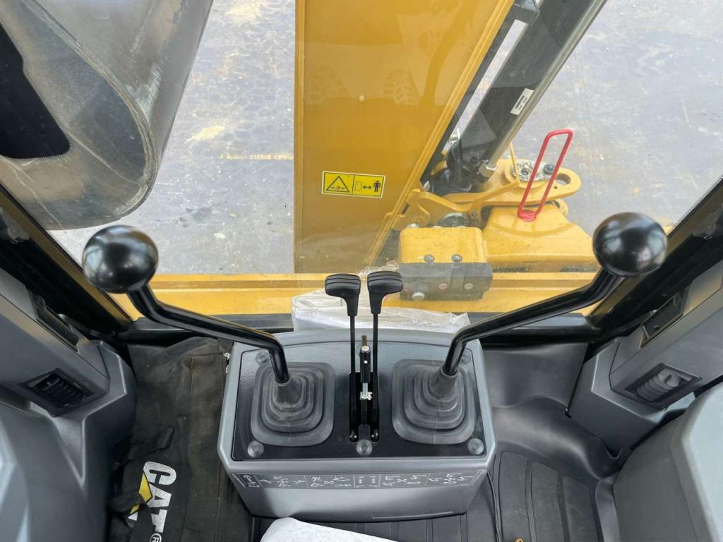 Caterpillar 424 Photo 27