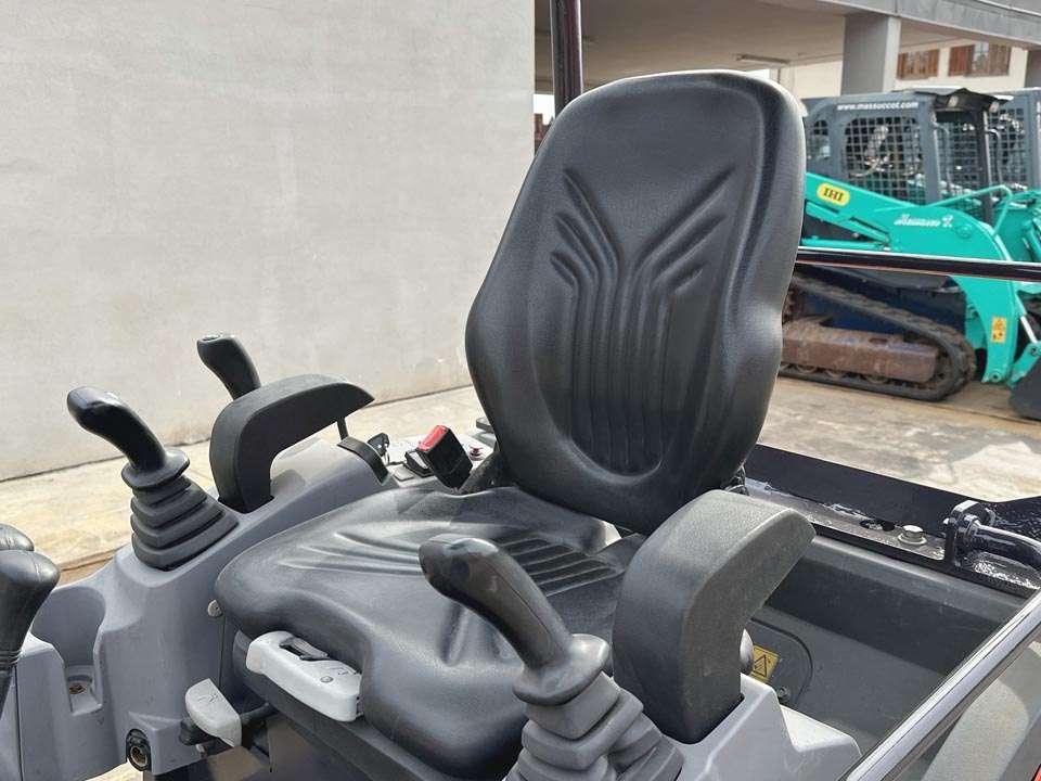 Kubota KX018-4 Photo 13