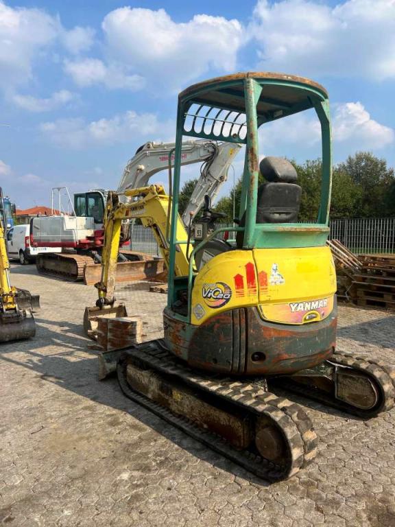 Yanmar VIO20-4 Photo 3