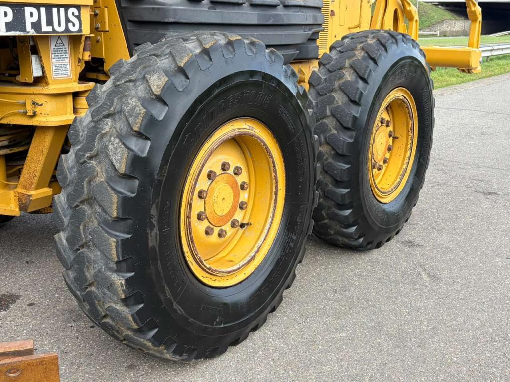 Caterpillar 140H Photo 11