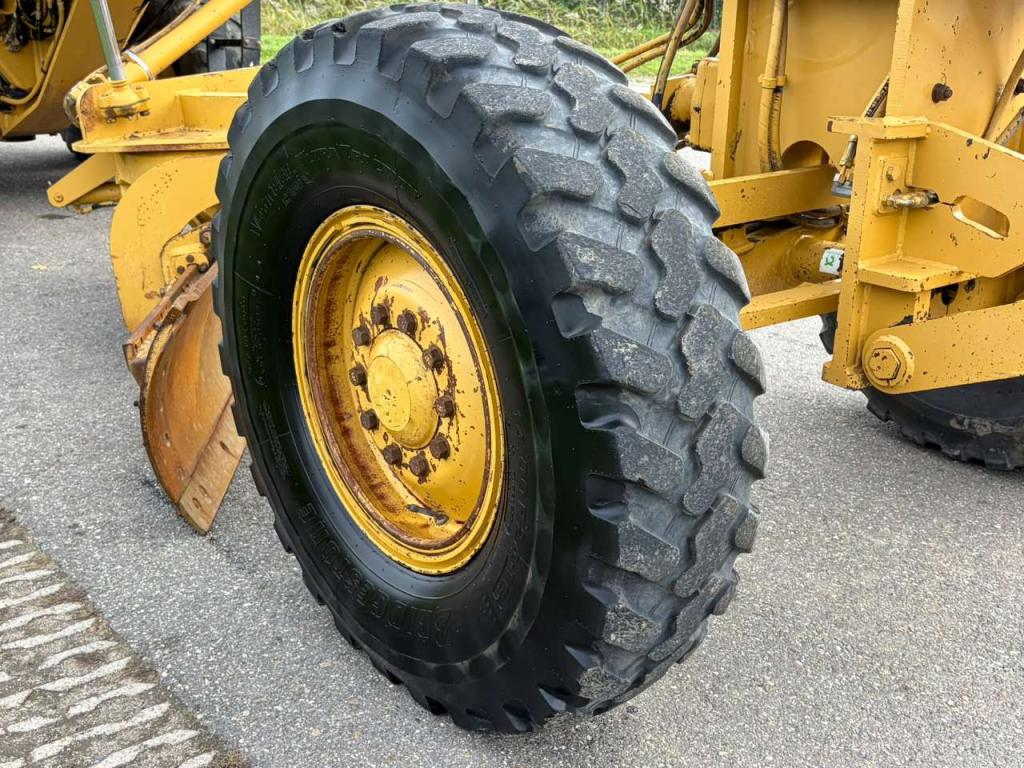Caterpillar 140H Photo 13