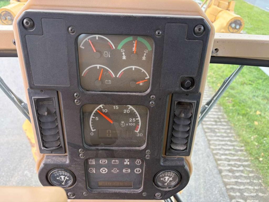 Caterpillar 140H Photo 19