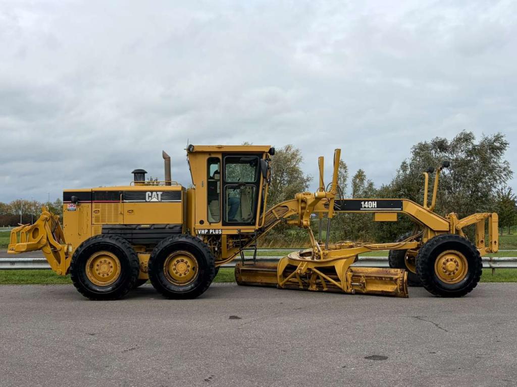 Caterpillar 140H Photo 6