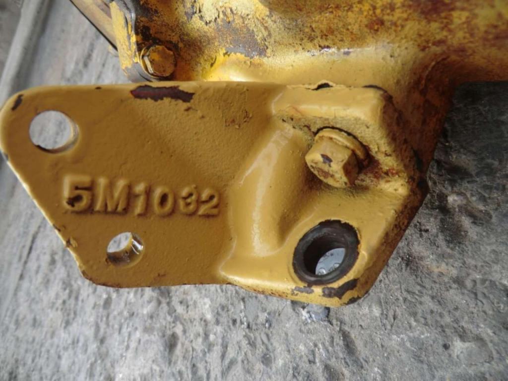 Engine injection pump for Caterpillar D333 Photo 3