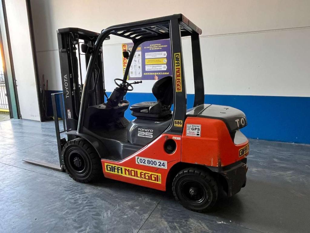 Toyota 02-8FDF25 Photo 4