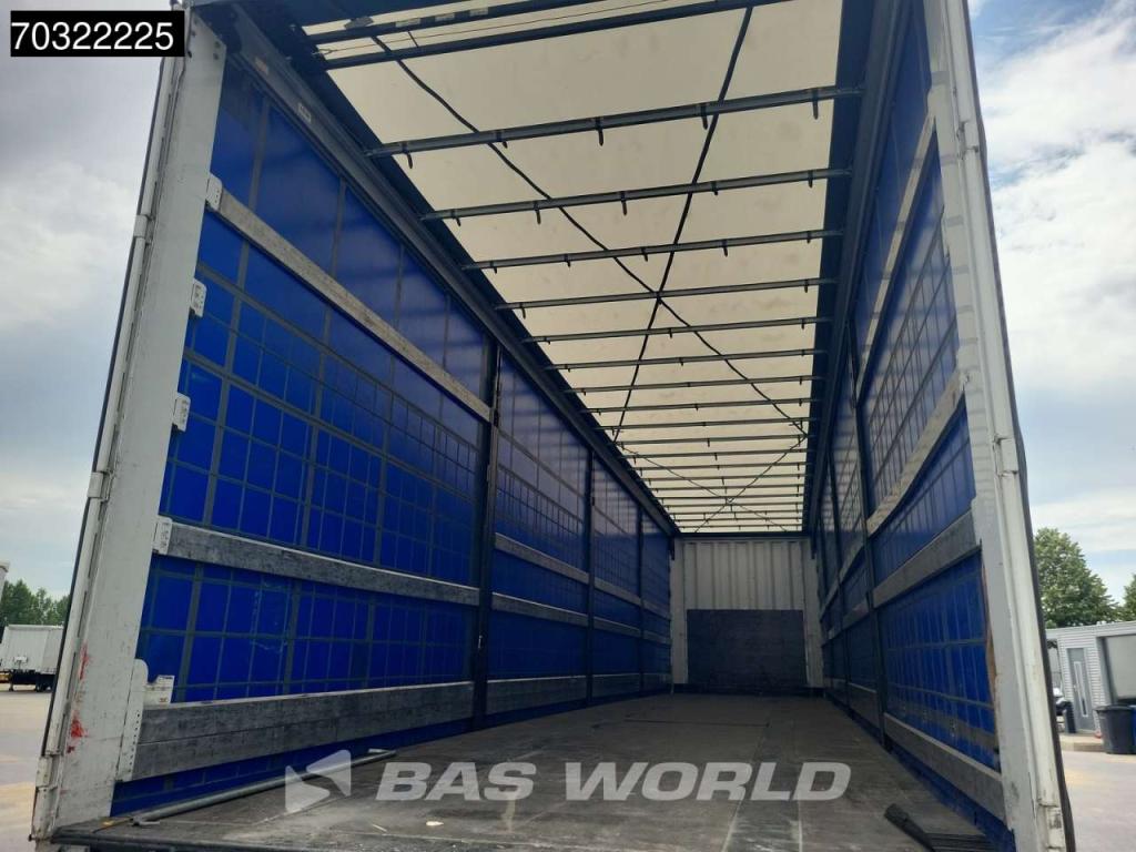 Krone SD Lift Axle Palletkist Anti Vandalism Sliding Roof Photo 14