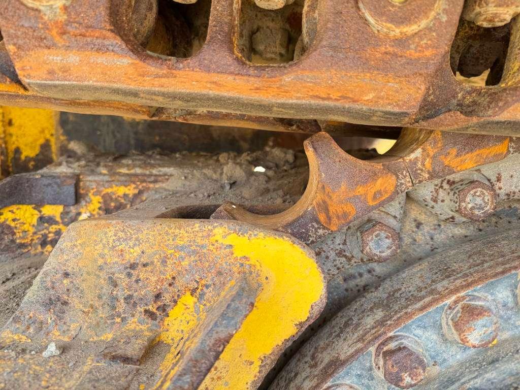 Komatsu D61PXi-24 - Folding Blade / Ripper Valve / Camera Photo 21