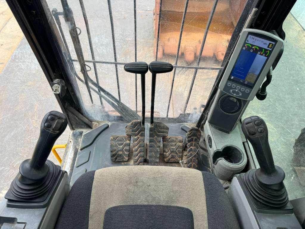 Caterpillar 374FL - Automatiac Greasing / Top Condition Photo 9