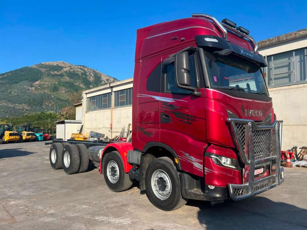 Iveco X-WAY 570 Photo 10