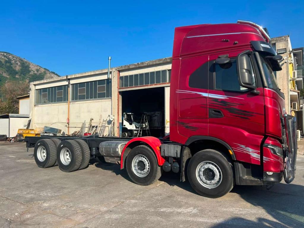 Iveco X-WAY 570 Photo 24