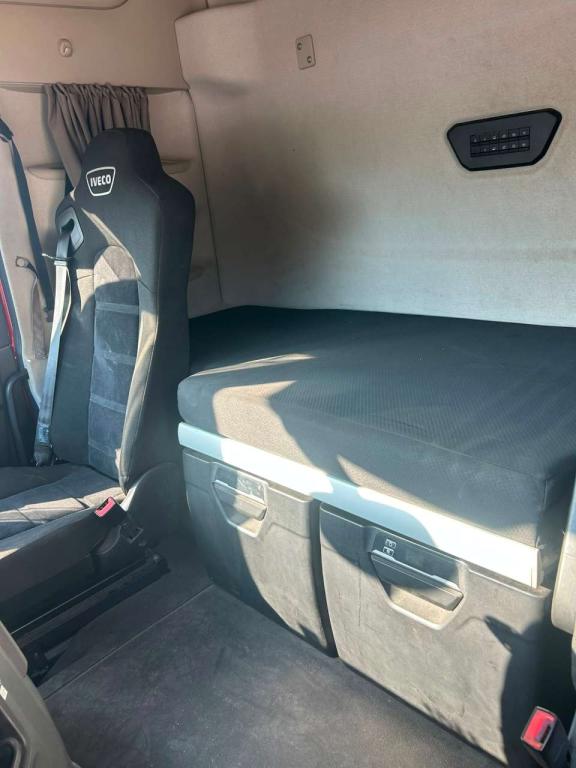 Iveco X-WAY 570 Photo 27