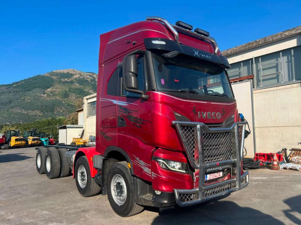 Iveco X-WAY 570 Photo 7