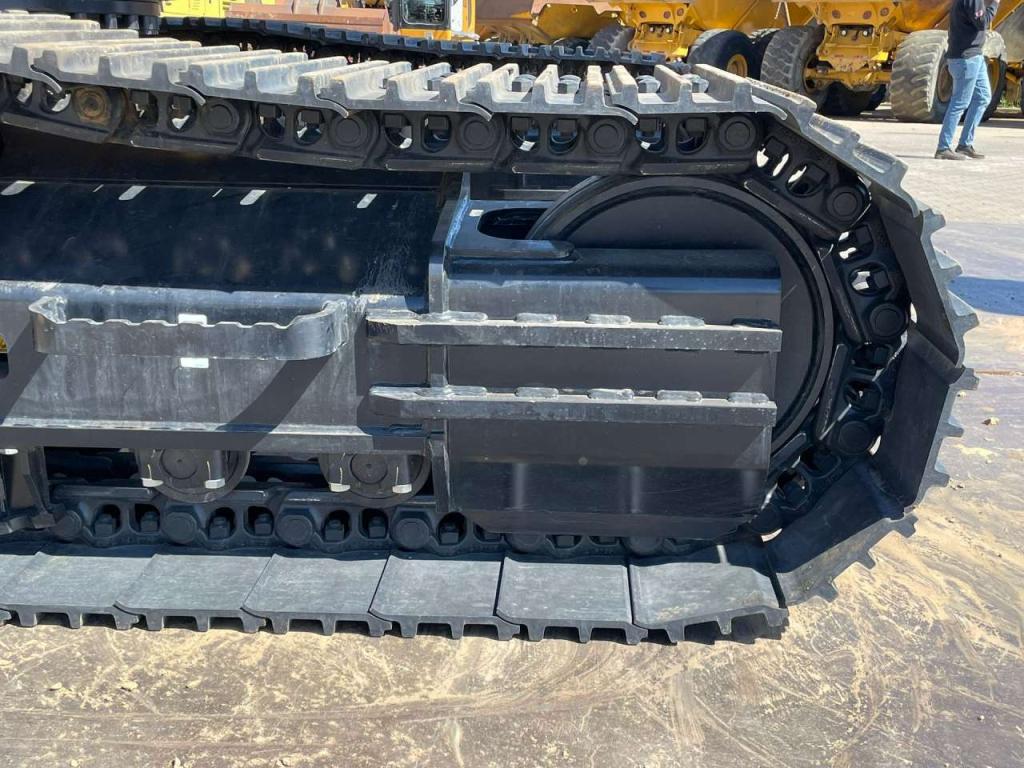 Caterpillar 323D3 Photo 16