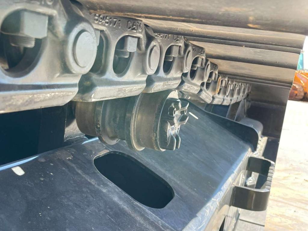 Caterpillar 323D3 Photo 17