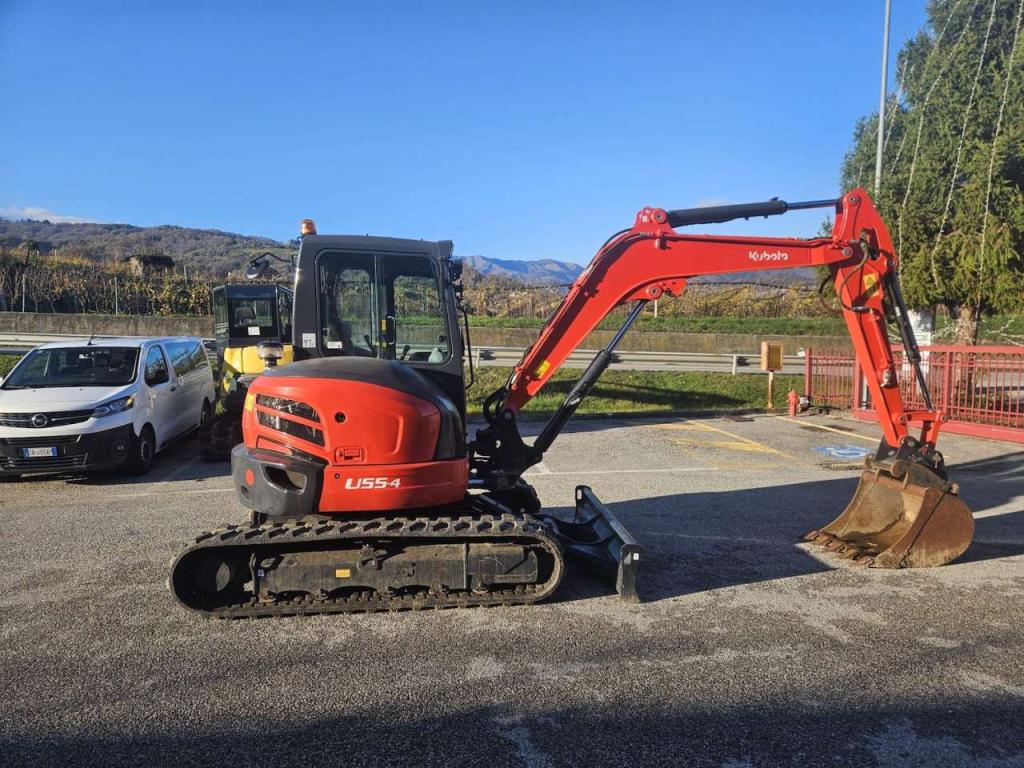 Kubota U55-4 Photo 2