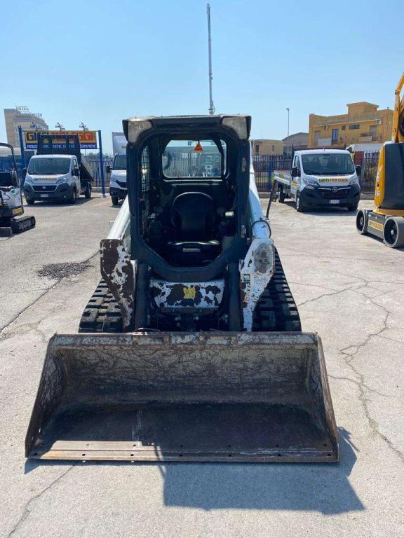 Bobcat T590 Photo 3