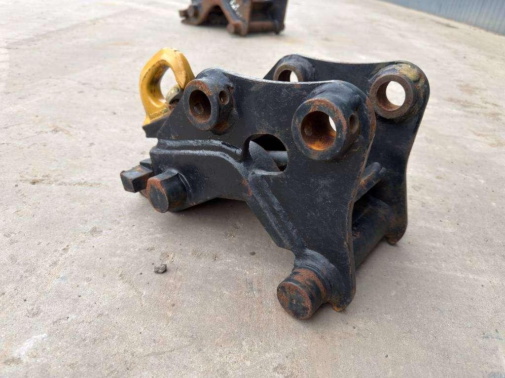 Verachtert CW05 - Caterpillar 301 Photo 6