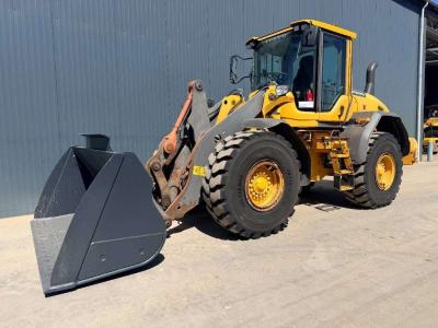 Volvo L90G sold by Smitma B.V.