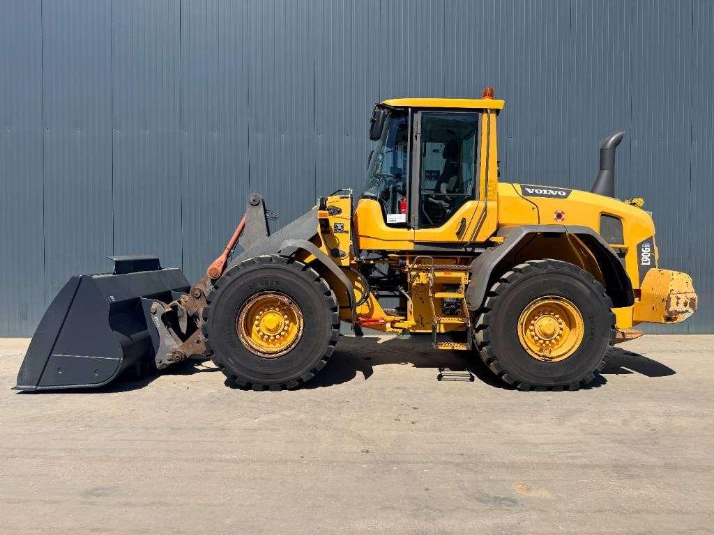 Volvo L90G Photo 19