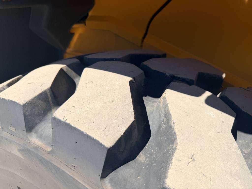 Volvo L90G Photo 30