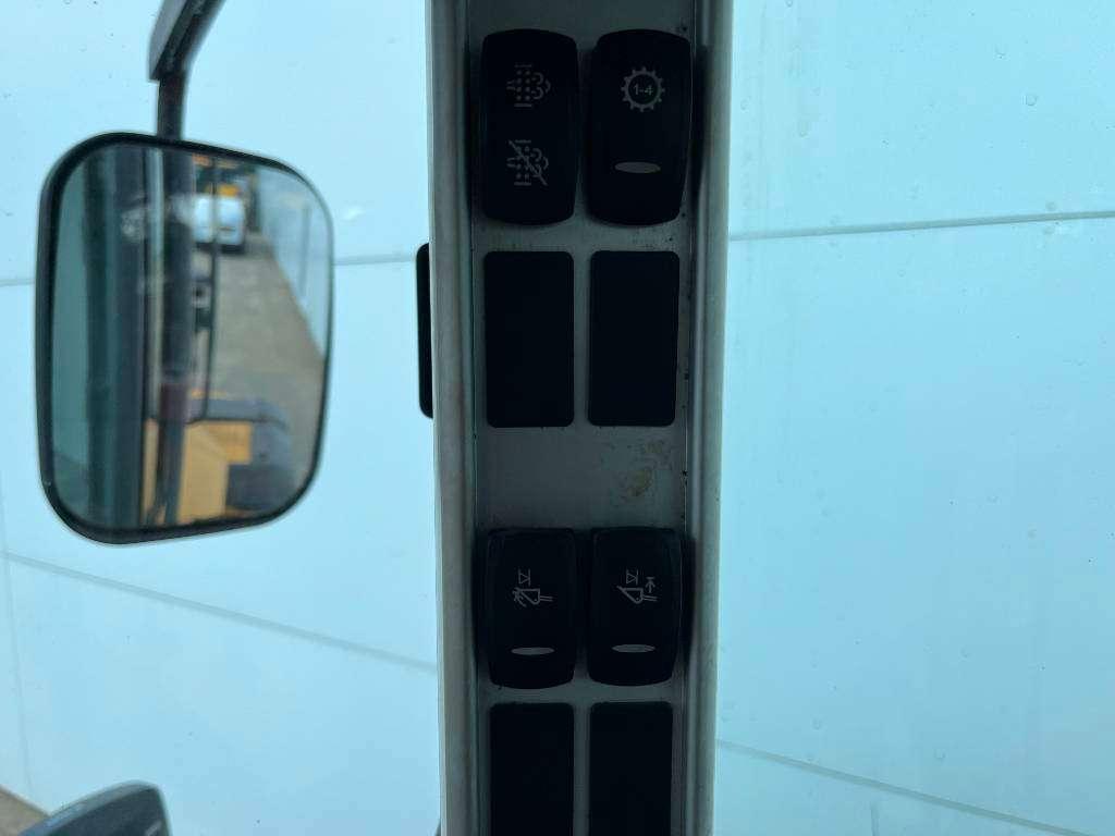 Volvo L90H - 3th Function + Quick Coupler Photo 12
