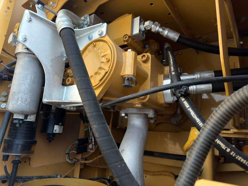 Caterpillar 330 07B Photo 30