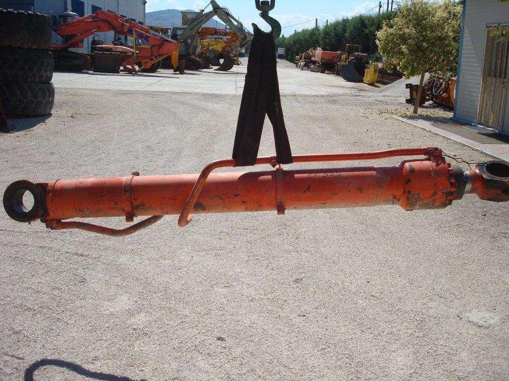 Lifting piston for Fiat Hitachi EX355 Photo 2