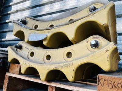 Drive wheel segments for Komatsu D275A sold by Fratelli Zenzalari S.r.l.