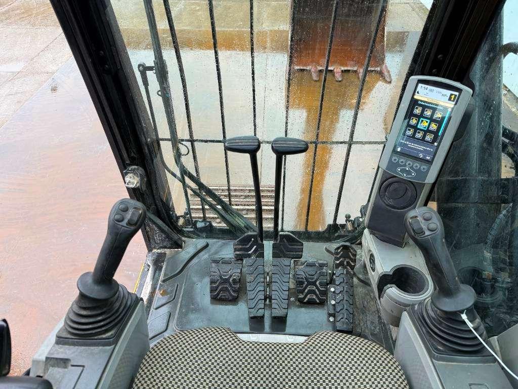 CAT 337FLN - German / OilQuick / Rear + Side Camera Photo 9