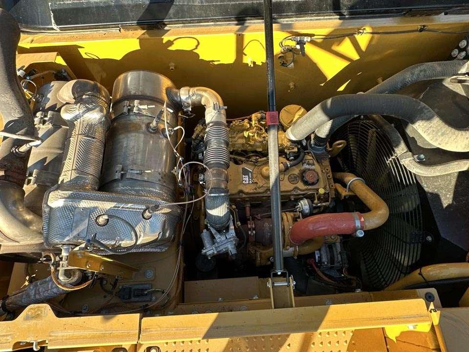 Caterpillar 323FLN Photo 10