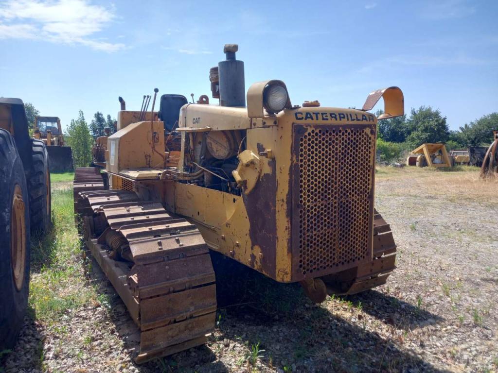 Caterpillar D5B Photo 1