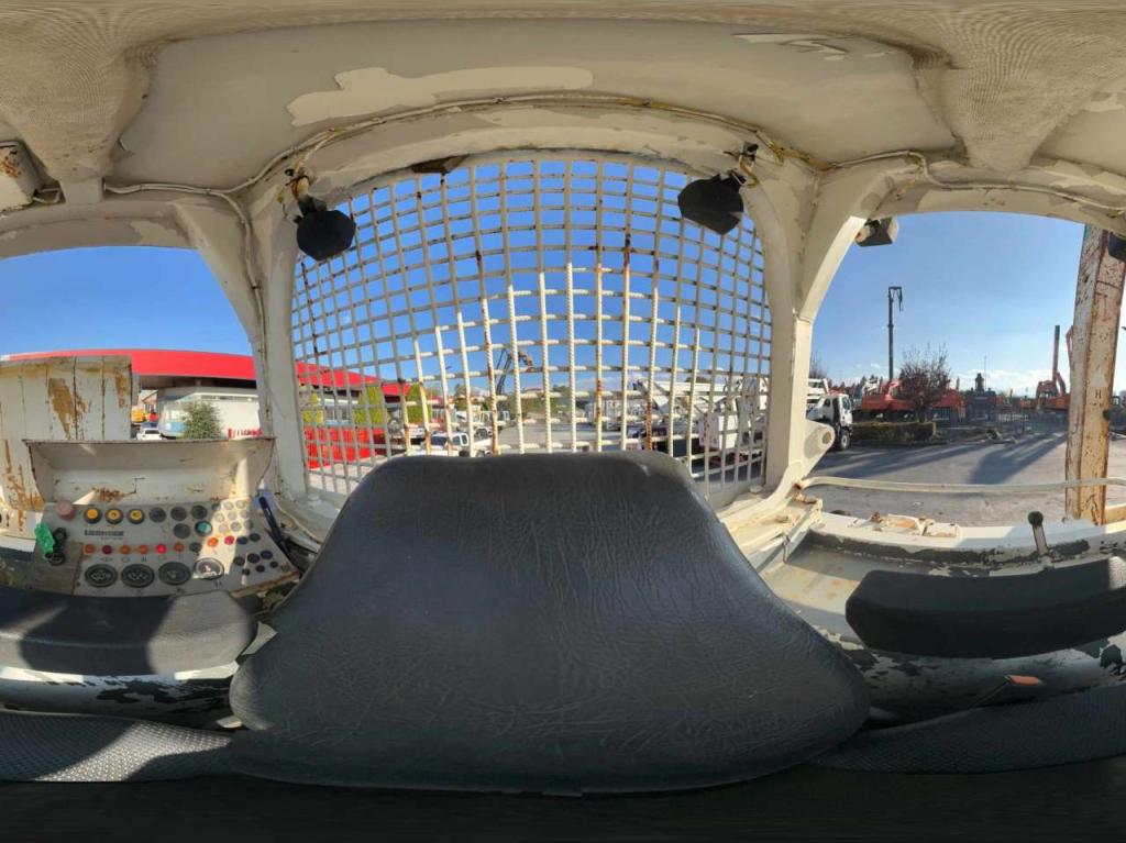 Liebherr RL42B Photo 20