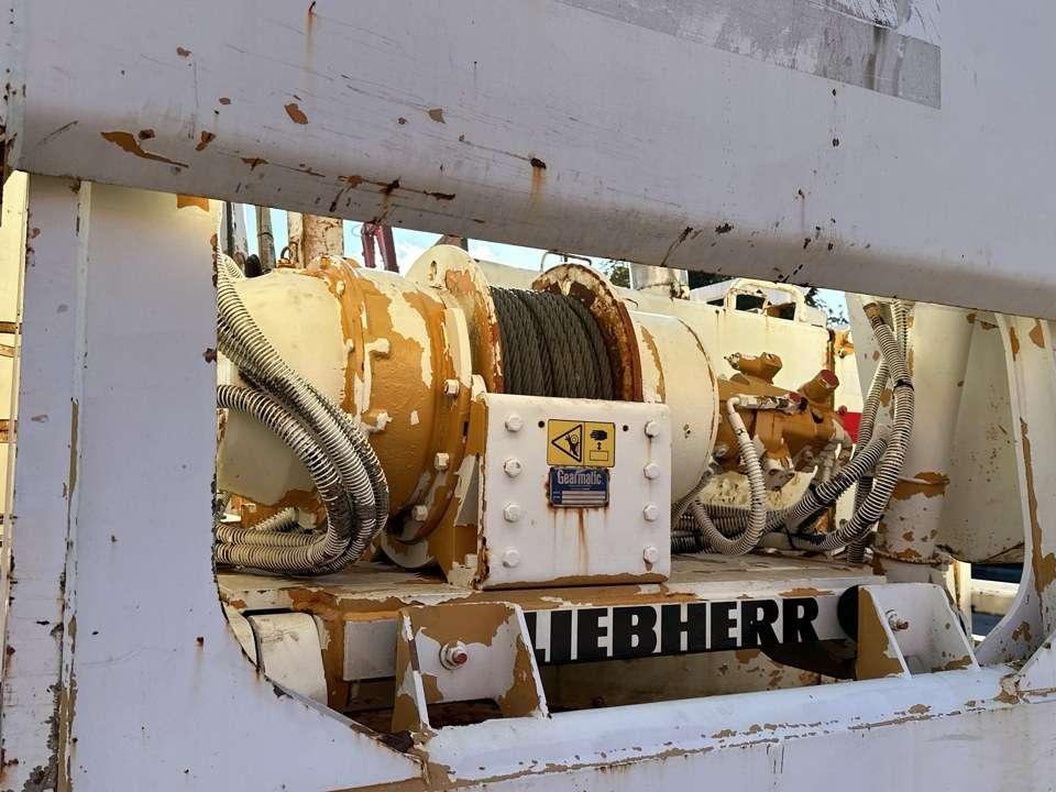 Liebherr RL42B Photo 8