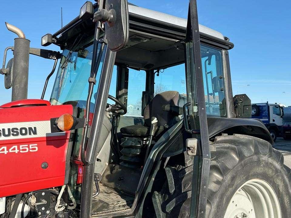 Massey Ferguson 4455 4X4 Photo 12