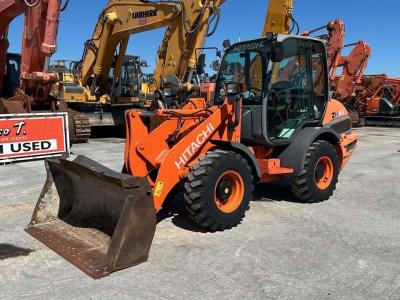 Hitachi ZW65 sold by Massucco T. Srl