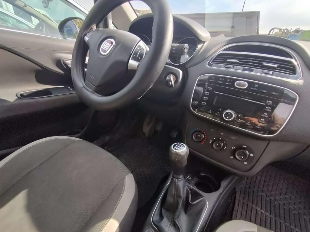 Fiat PUNTO Photo 3