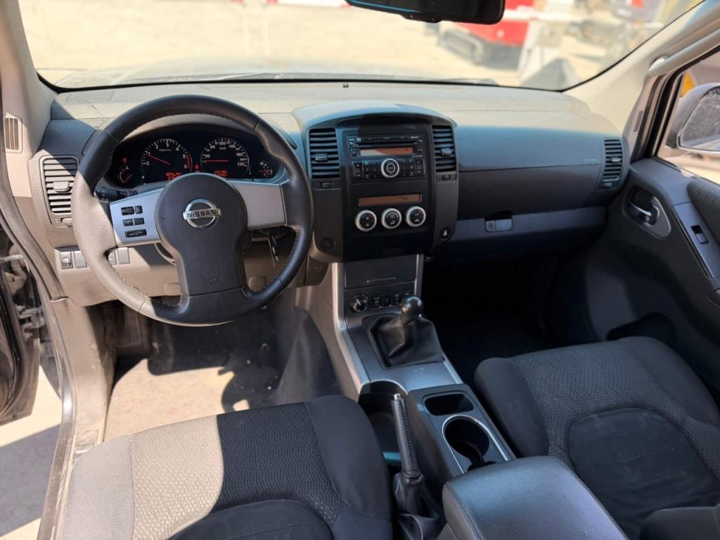 Nissan Pathfinder Photo 5