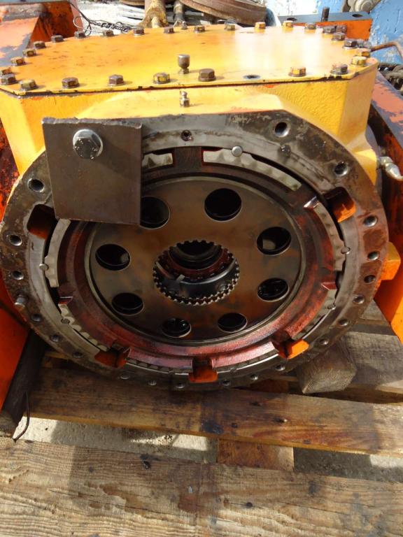Rear axle housing for Fiat Hitachi W270 Photo 1