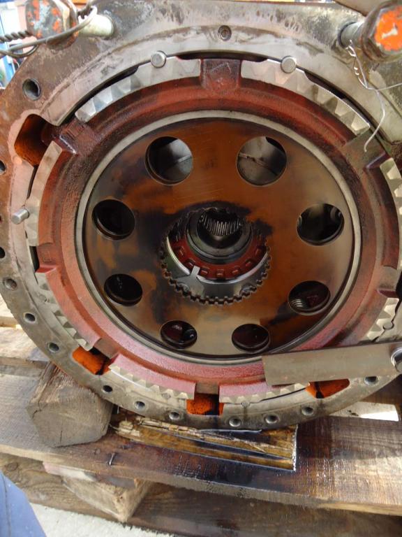 Rear axle housing for Fiat Hitachi W270 Photo 3