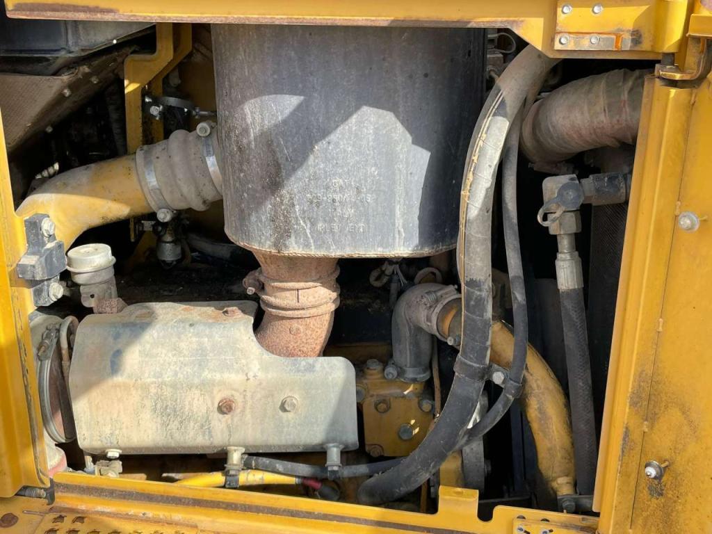 Caterpillar D6TLGP Photo 26