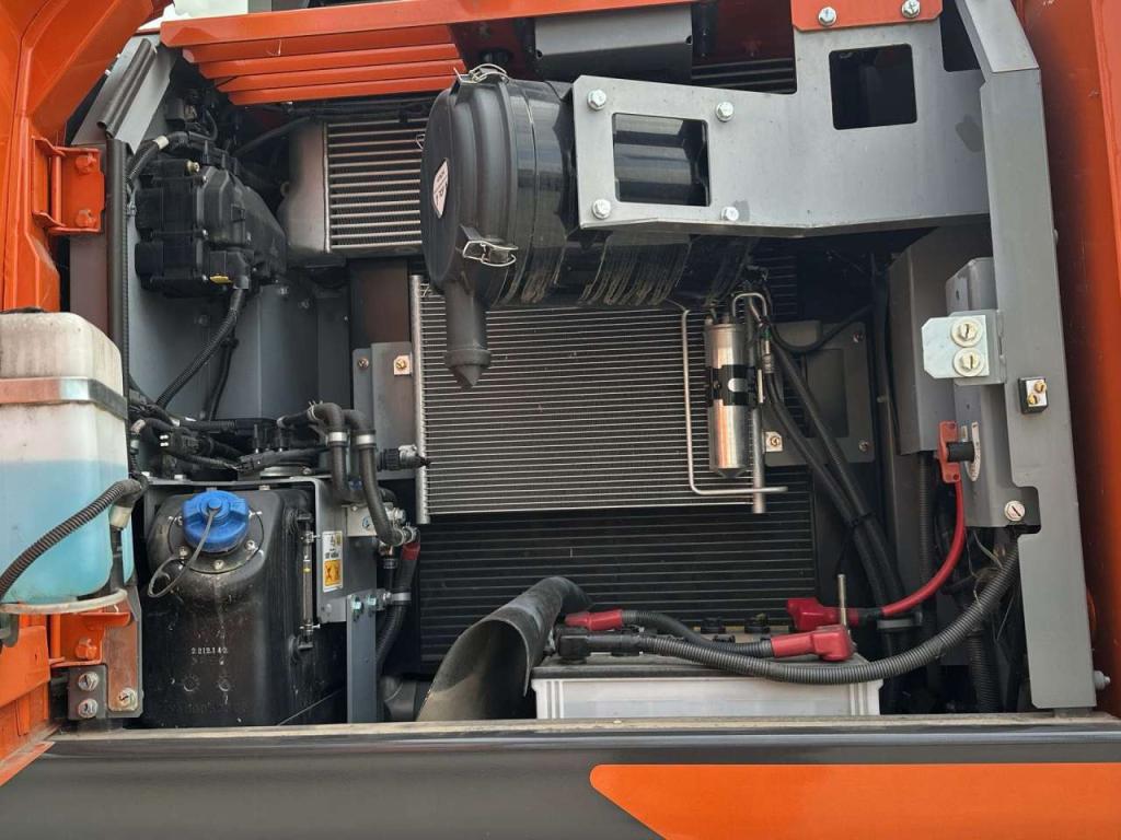Hitachi ZX150WT-7 2P Photo 13