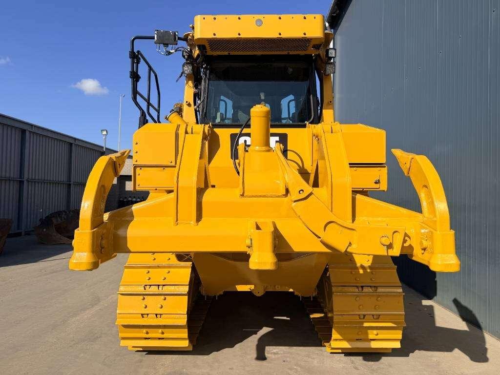 Caterpillar D6T XL Photo 18