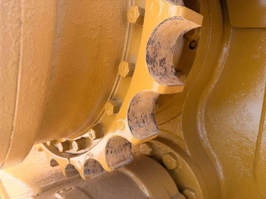 Caterpillar D6T XL Photo 25