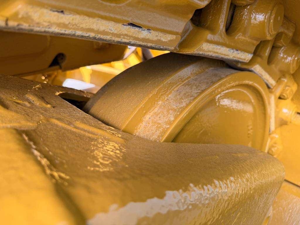 Caterpillar D6T XL Photo 26